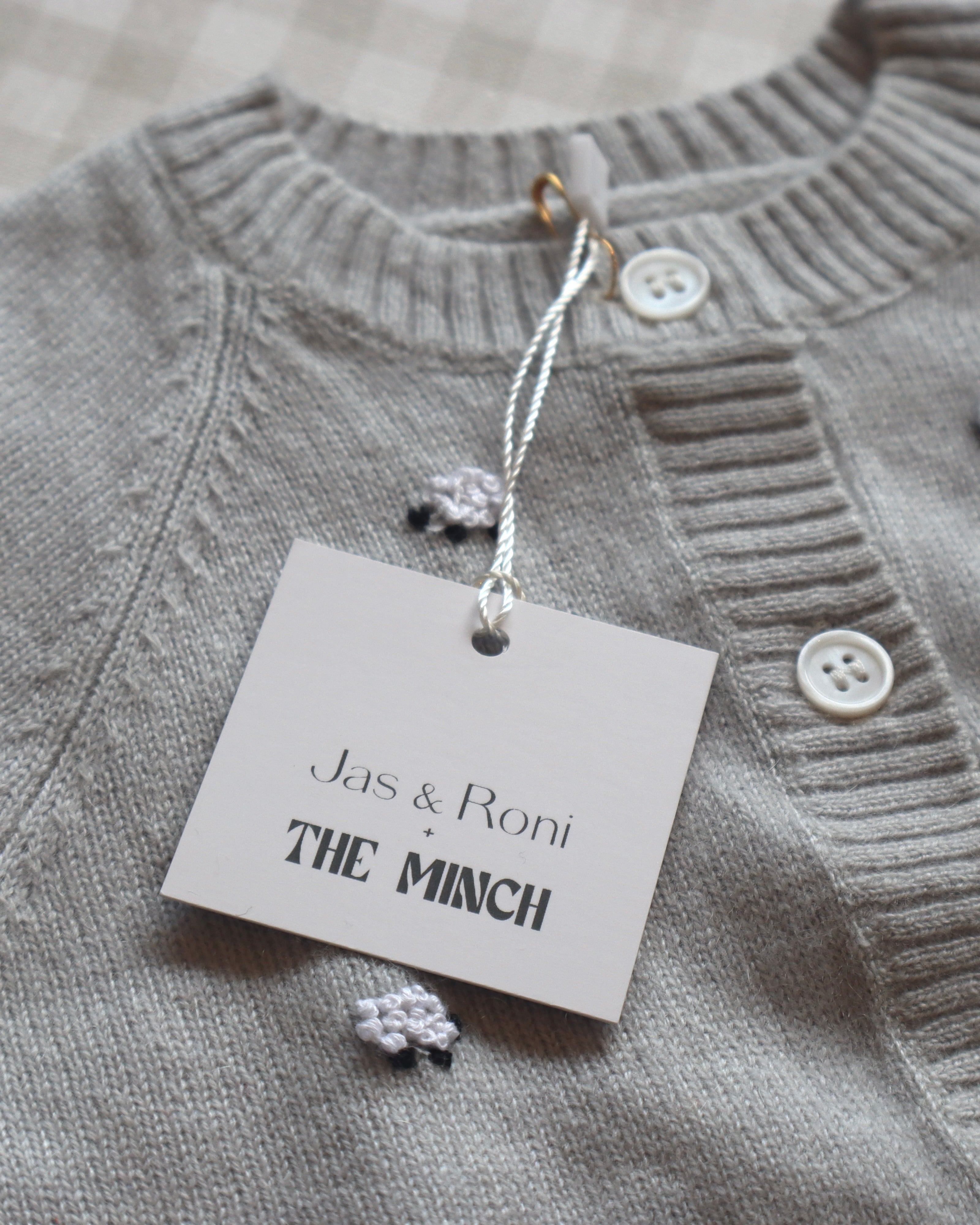 Set de Cashmere Gris con Borreguitos