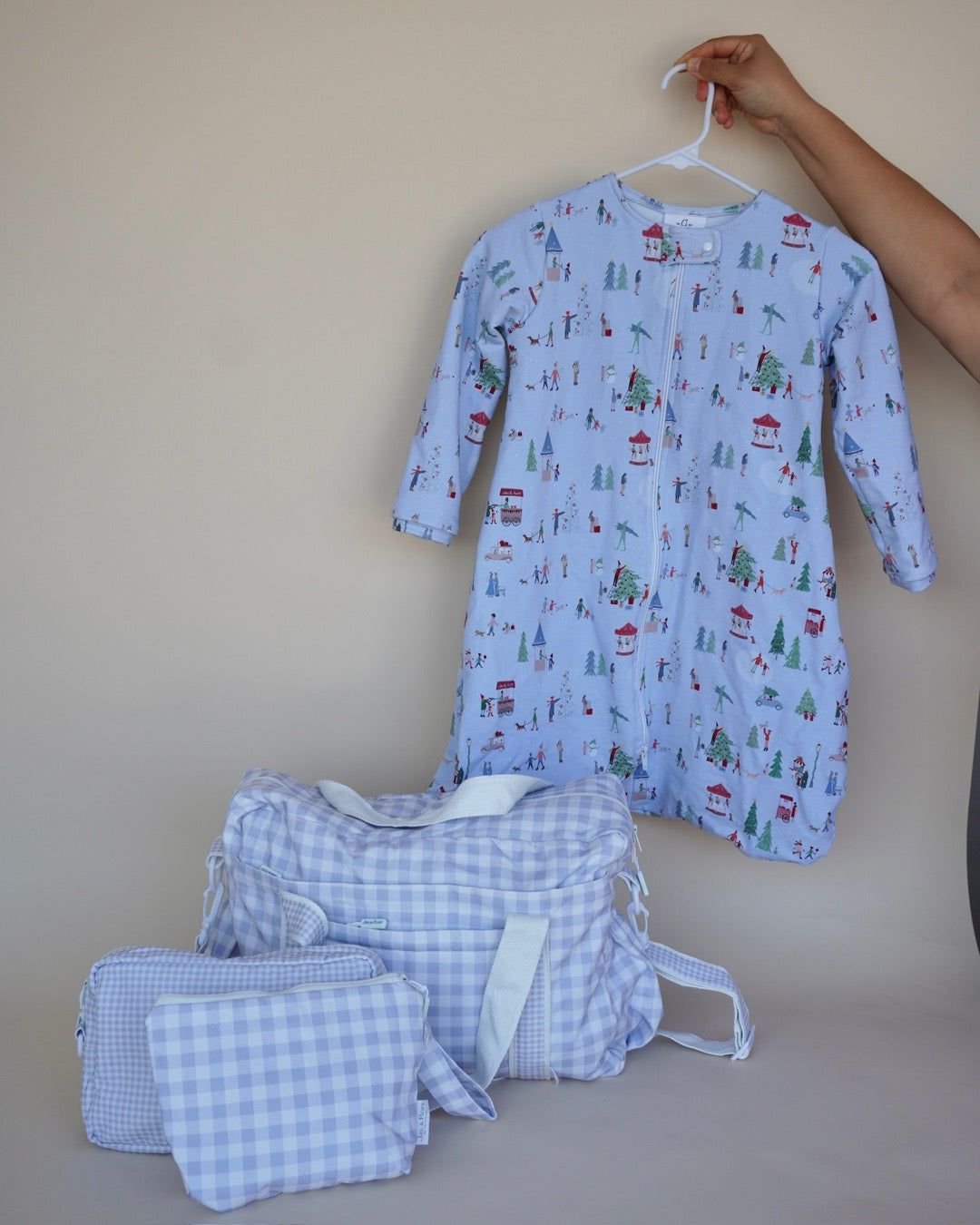 Saquito Christmas Edition, pañalera, neceser y bolsita colgable.