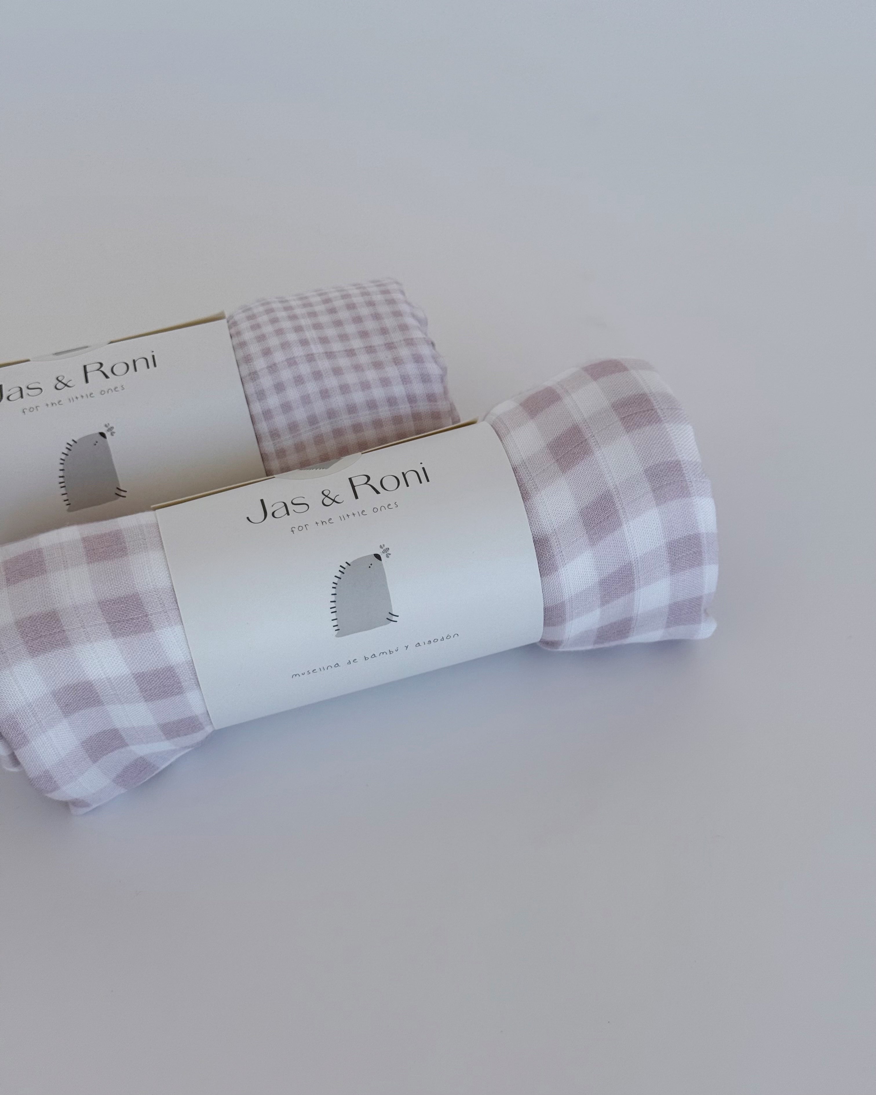 Muselina small pink squares