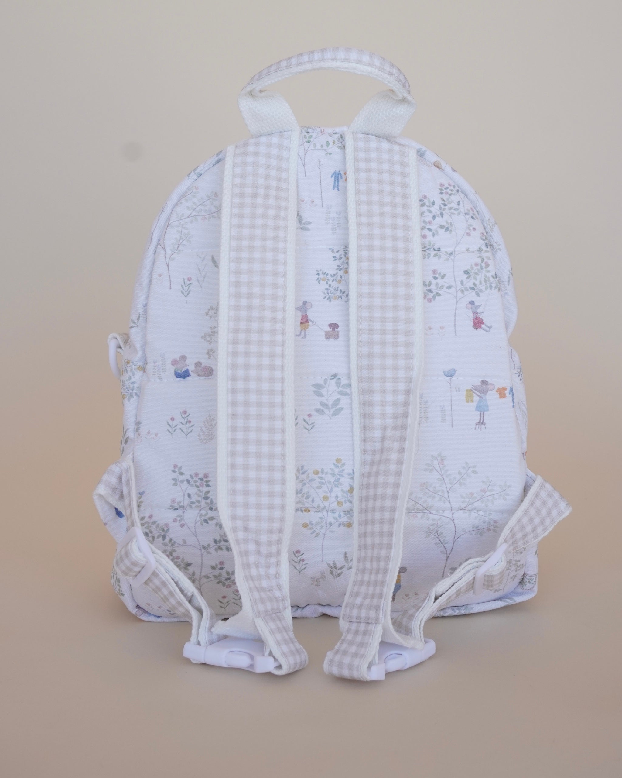 Mochilita mouse country