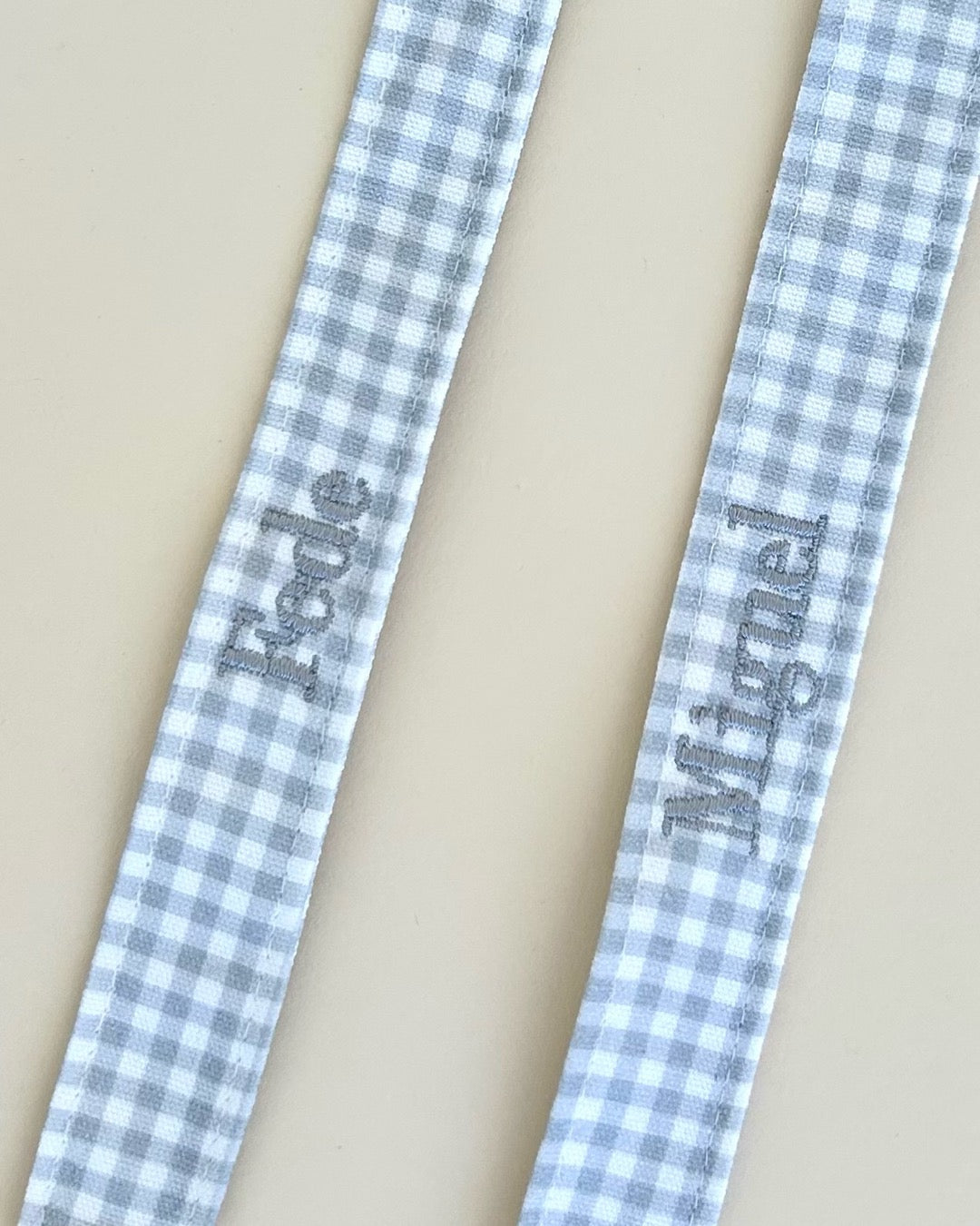 Portachupon small pink squares