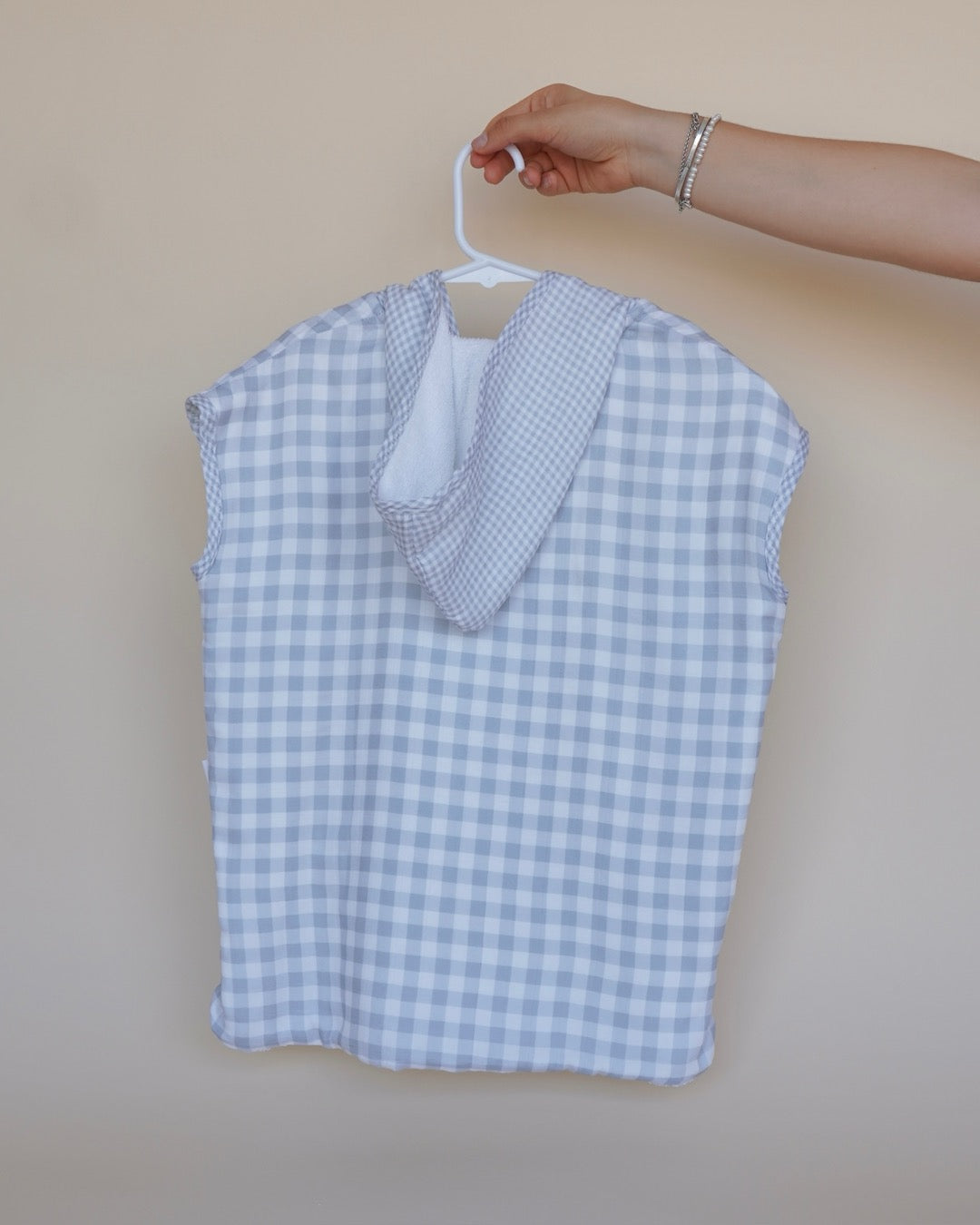 Poncho grey squares small