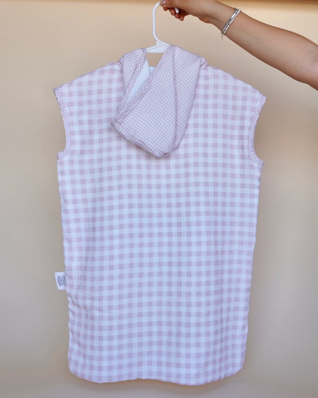 Poncho pink squares large