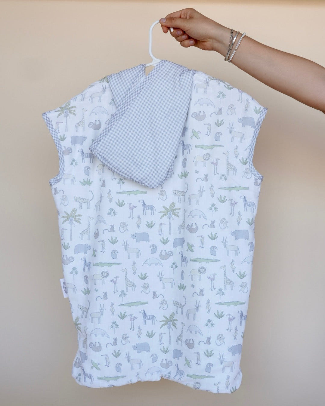 Poncho safari & grey squares medium