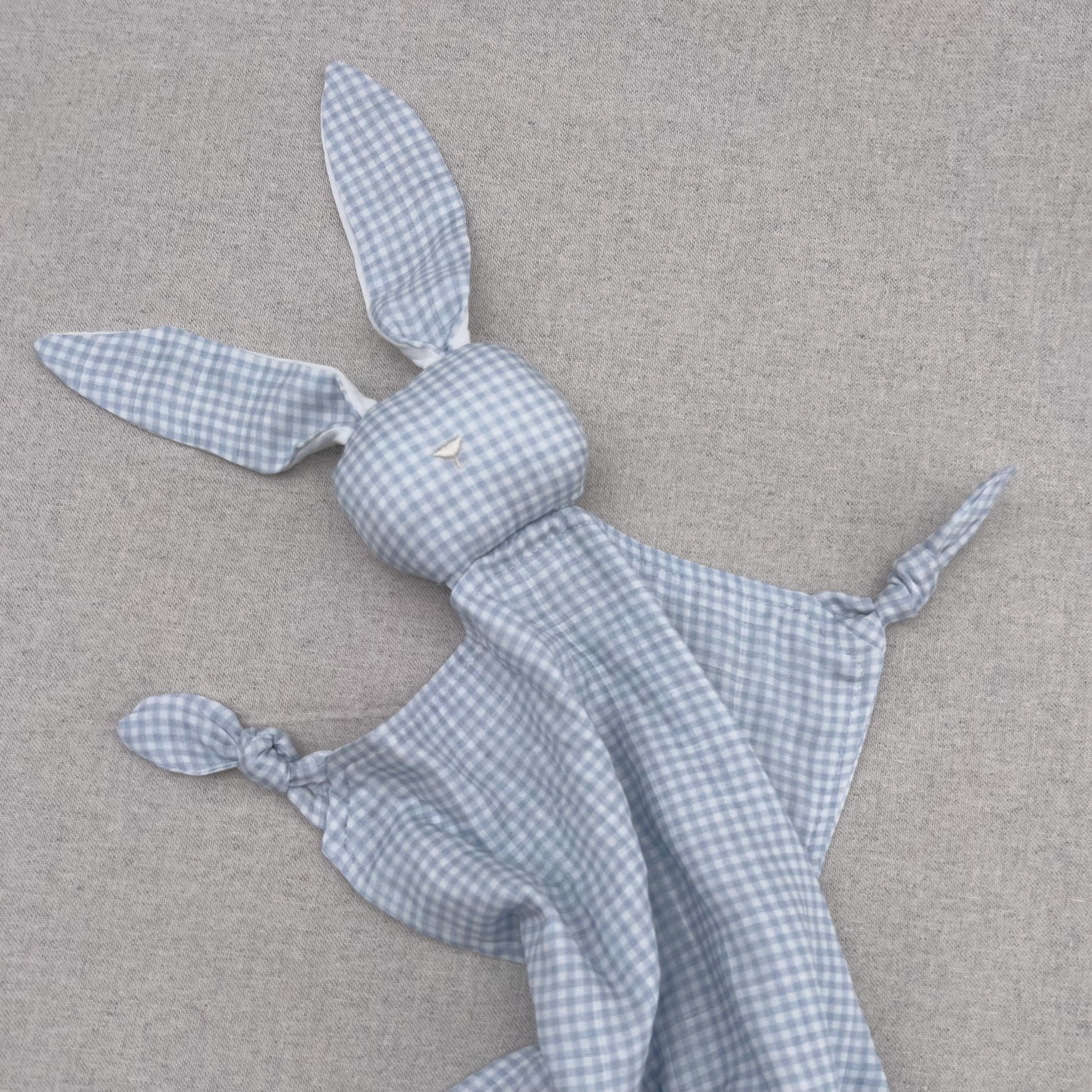 conejito blue squares (past edition)