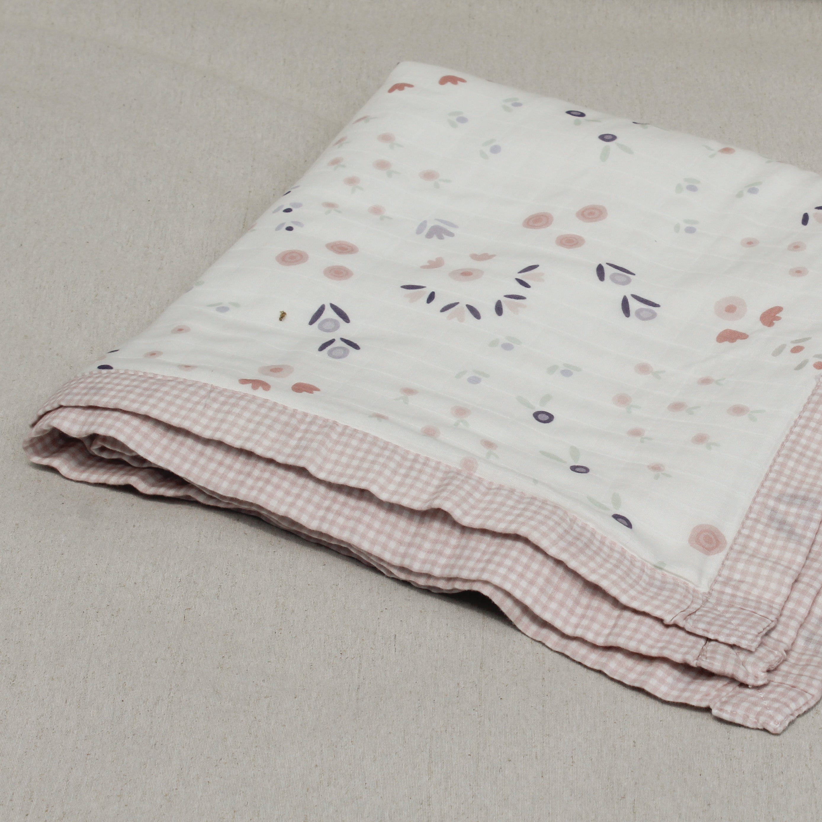 Edredón de muselina blossom estampado grande & pink squares (Past Edition)