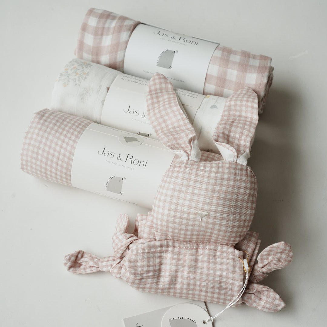 Set de tres muselinas y animalito de apego