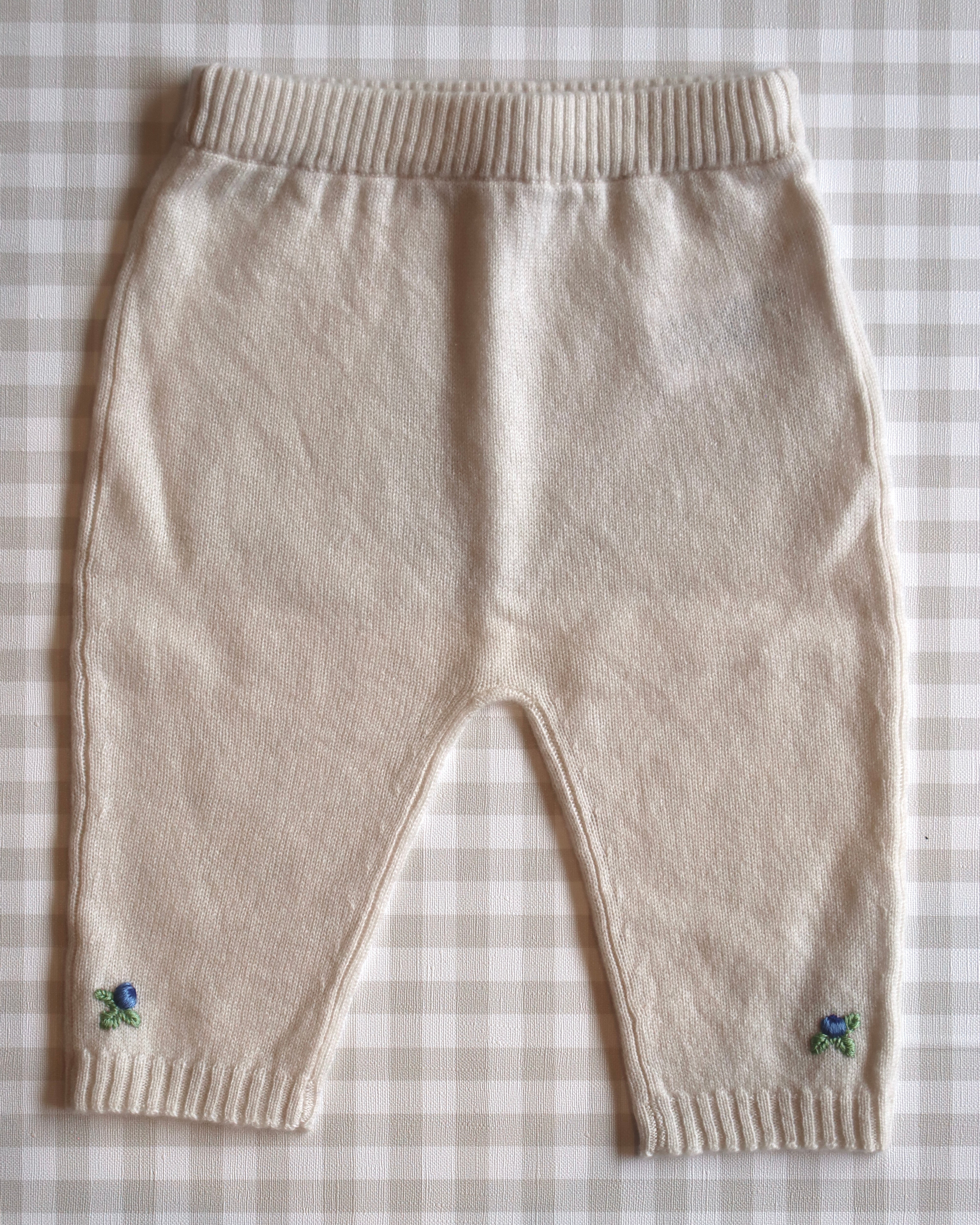 Set de Cashmere Beige con Blueberrys