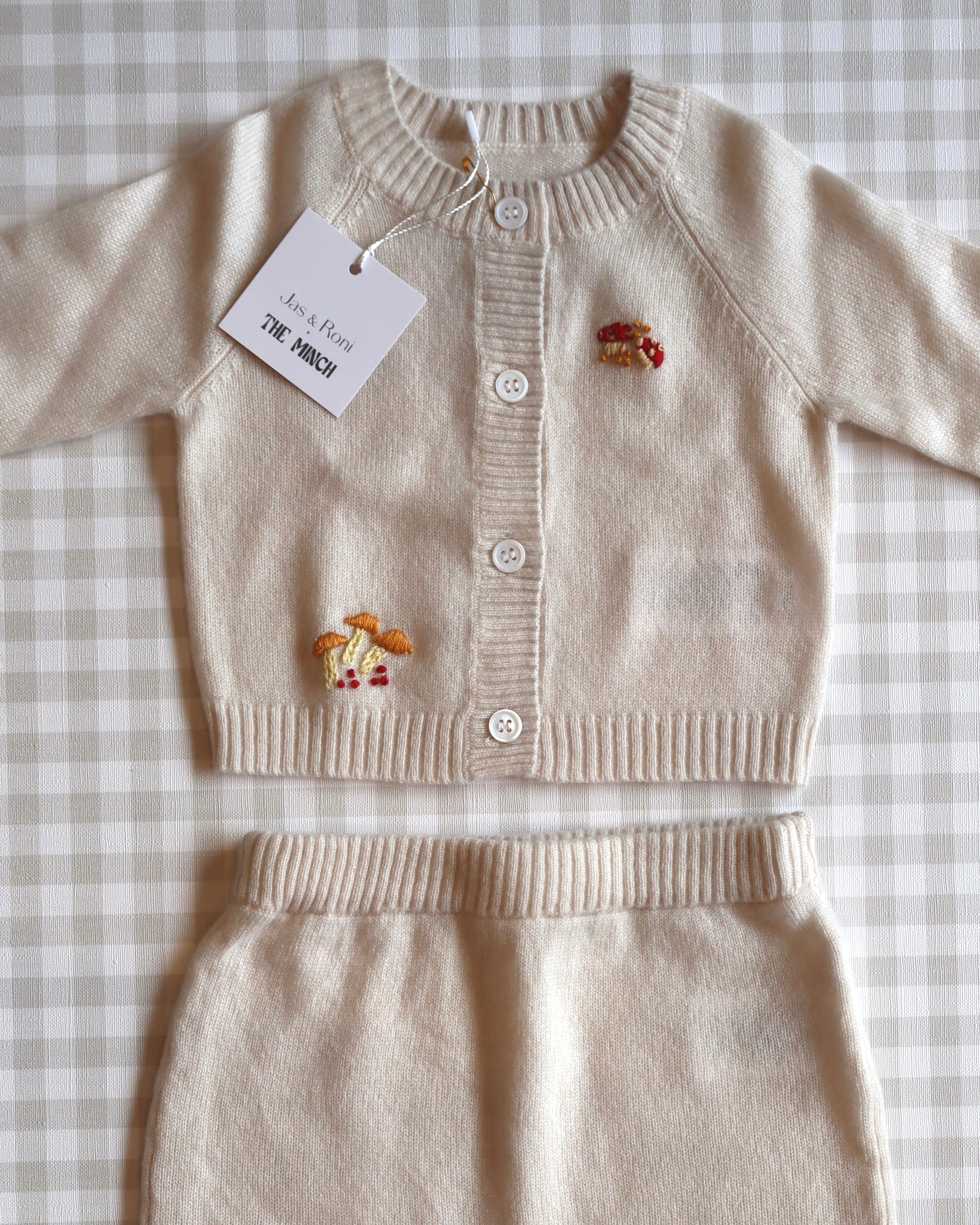 Set de Cashmere Beige con Honguitos