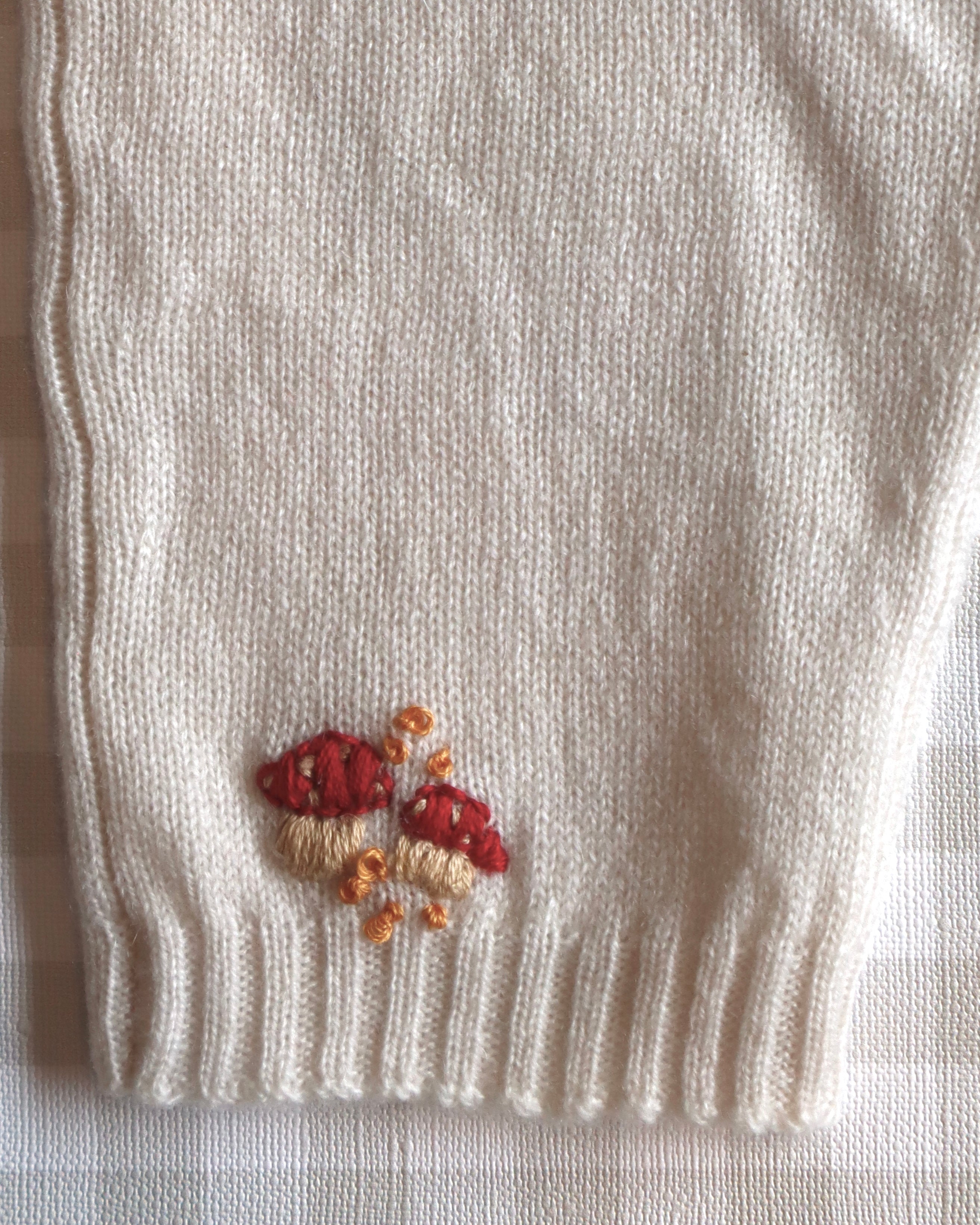 Set de Cashmere Beige con Honguitos