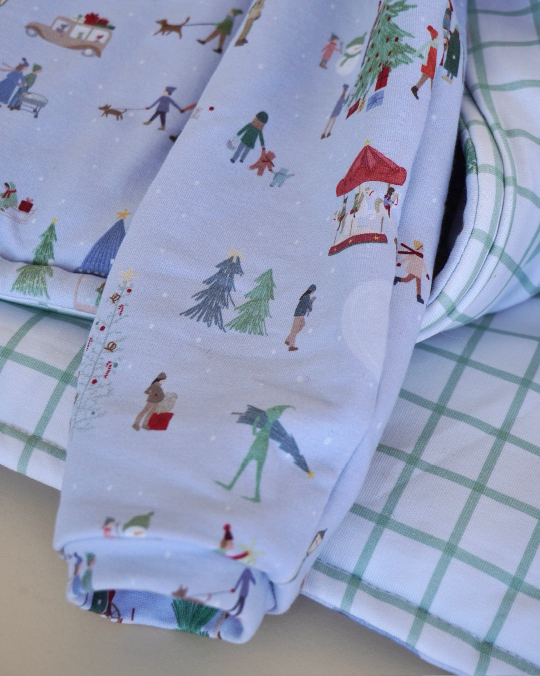 Saquito con píes large squares Christmas Edition 2025