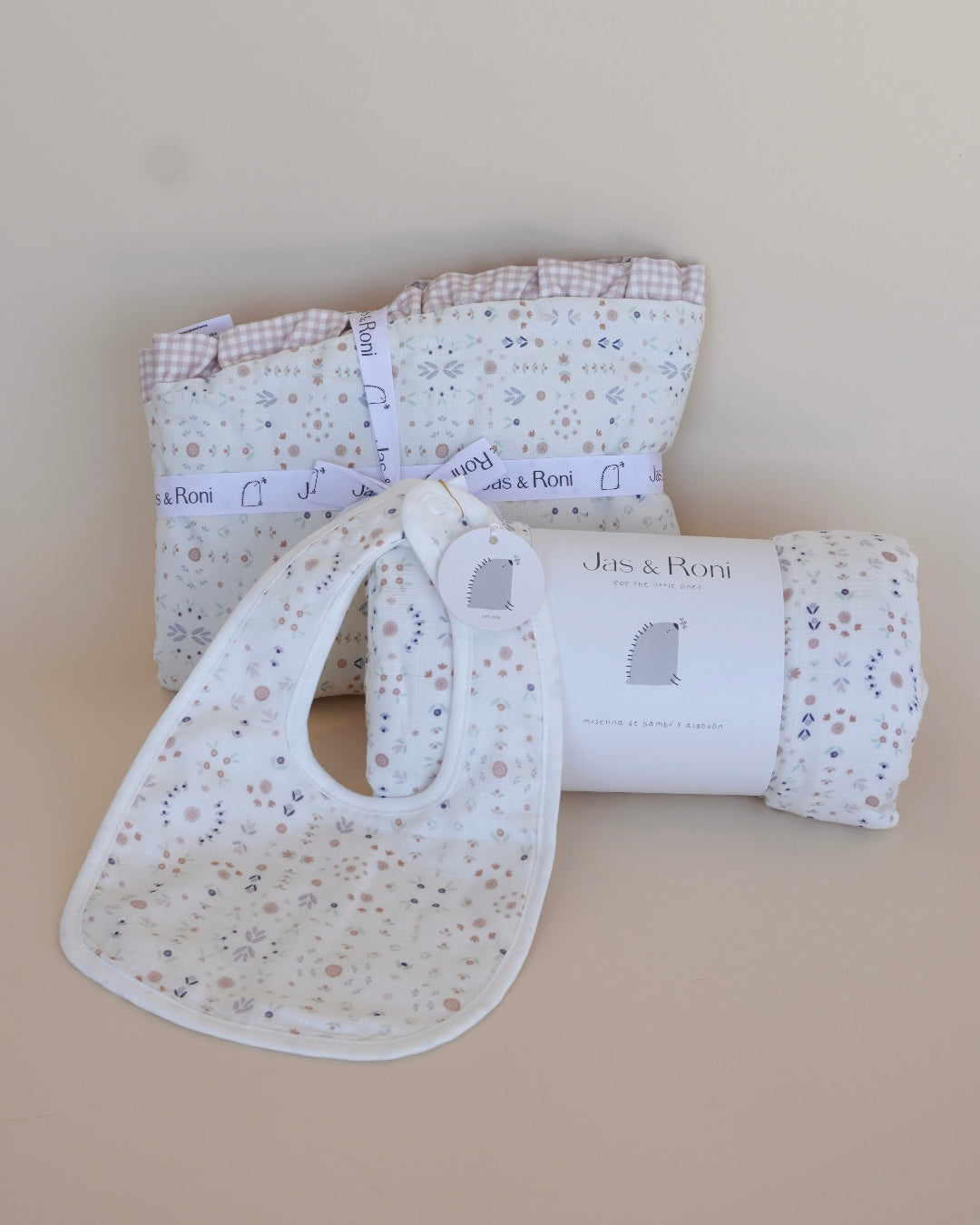 Funda para yoyo y edredón blossom + 2 BABEROS DE REGALO!! (Past edition)