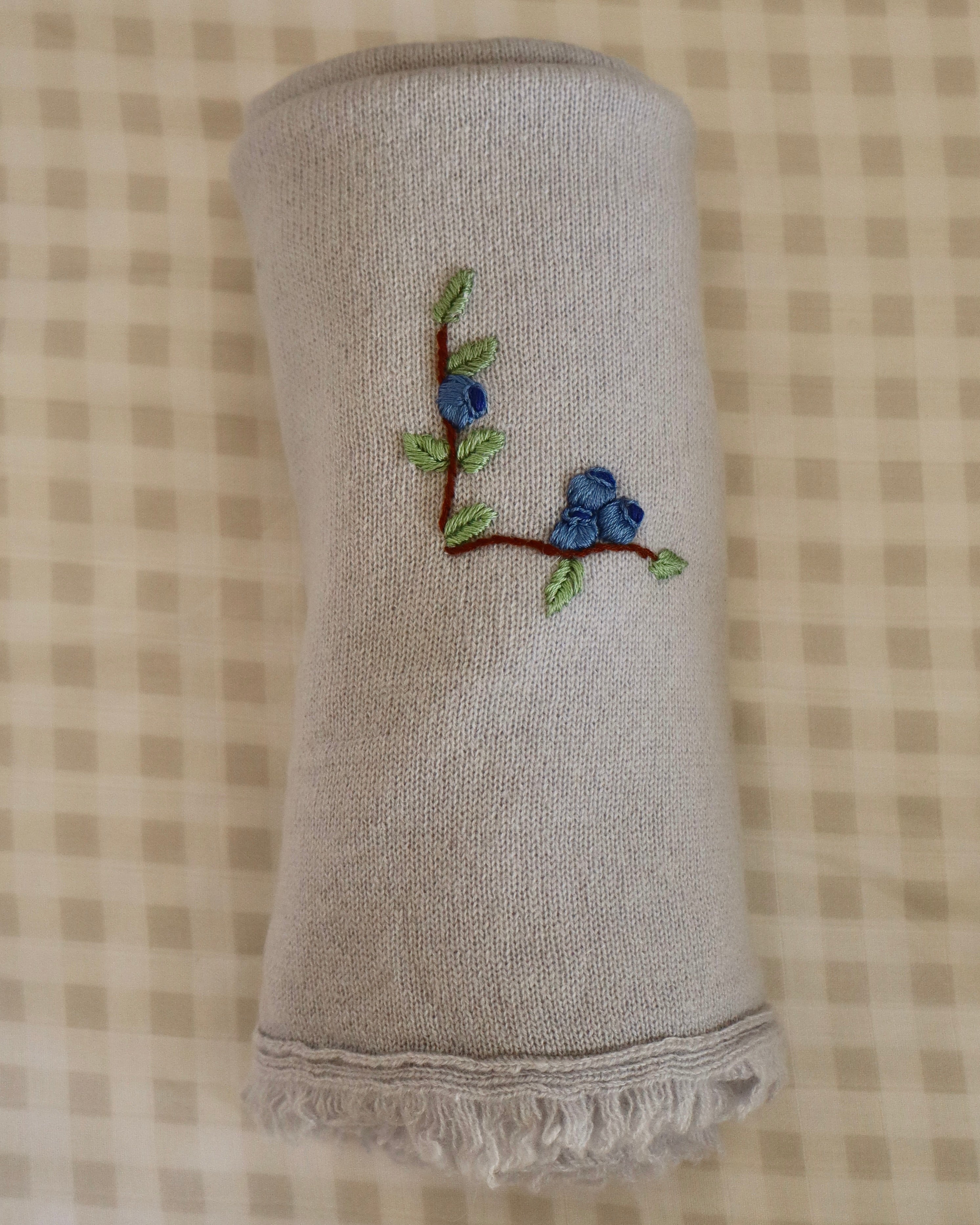 Cobijita de cashmere Gris con Blueberrys
