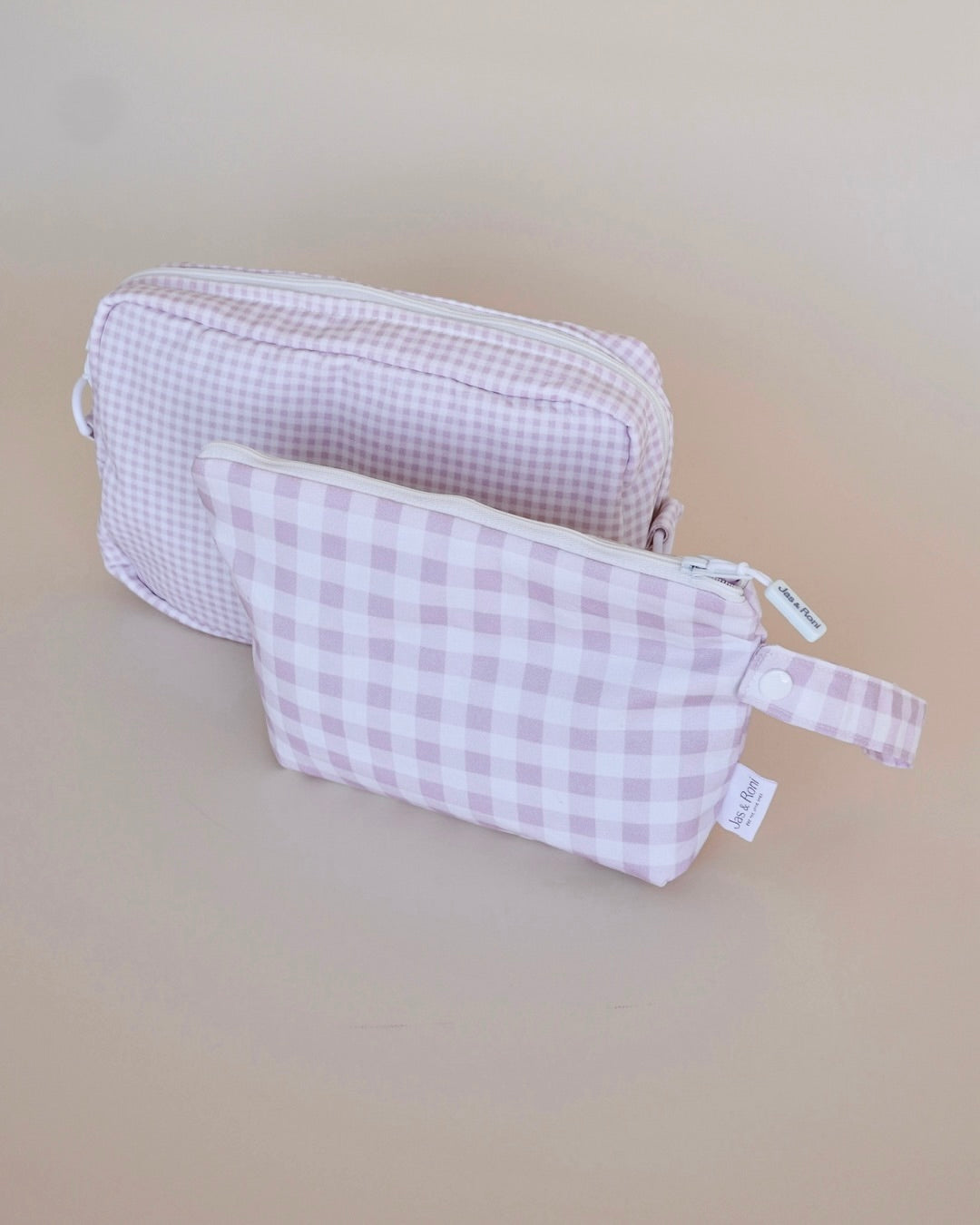 Neceser pink squares