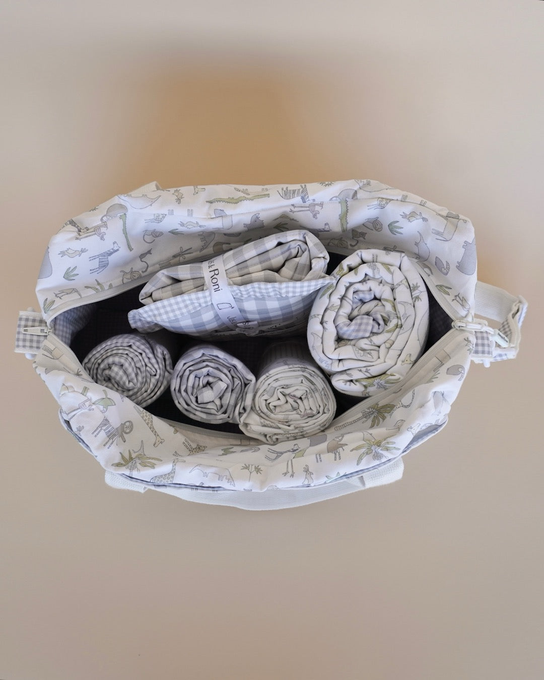 Pañalera safari & grey squares