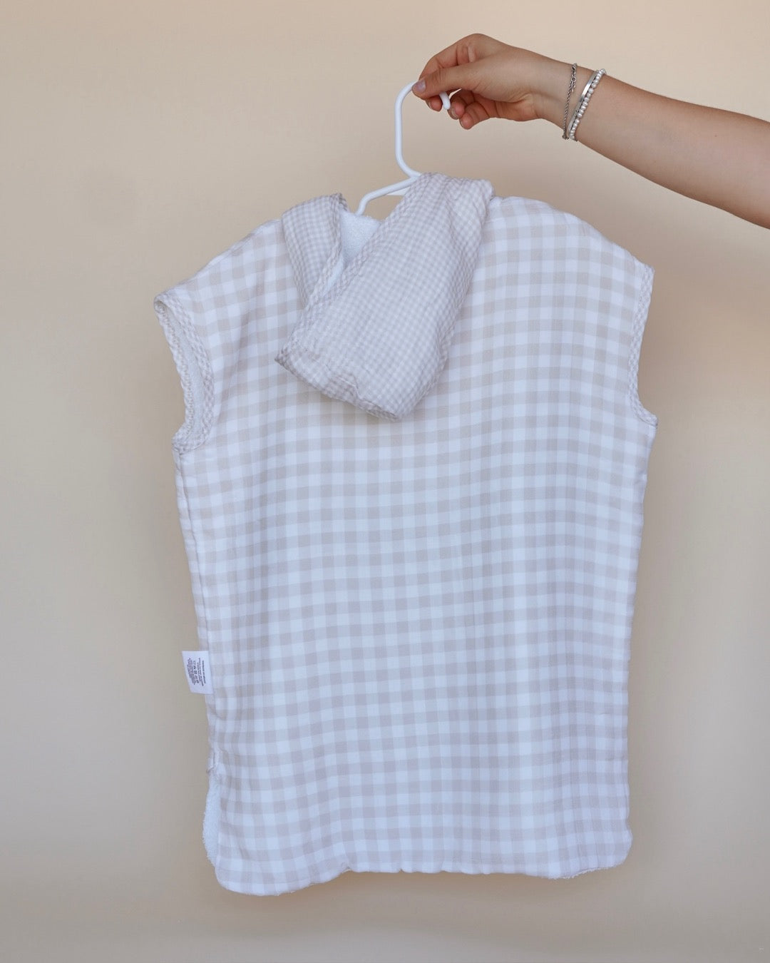 Poncho beige squares medium